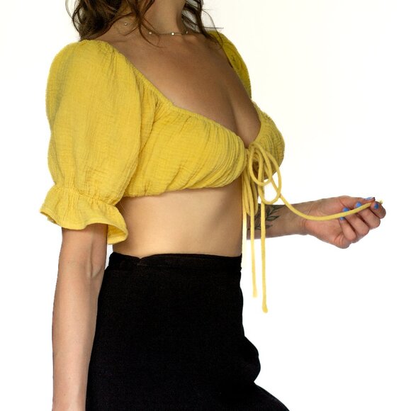 Hey Babe • Small • Crop Top • Yellow - Picture 10 of 14